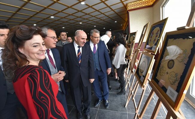 Geleneksel T Rk El Sanatlar Sergisi Be Eni Toplad Manisa Kulis