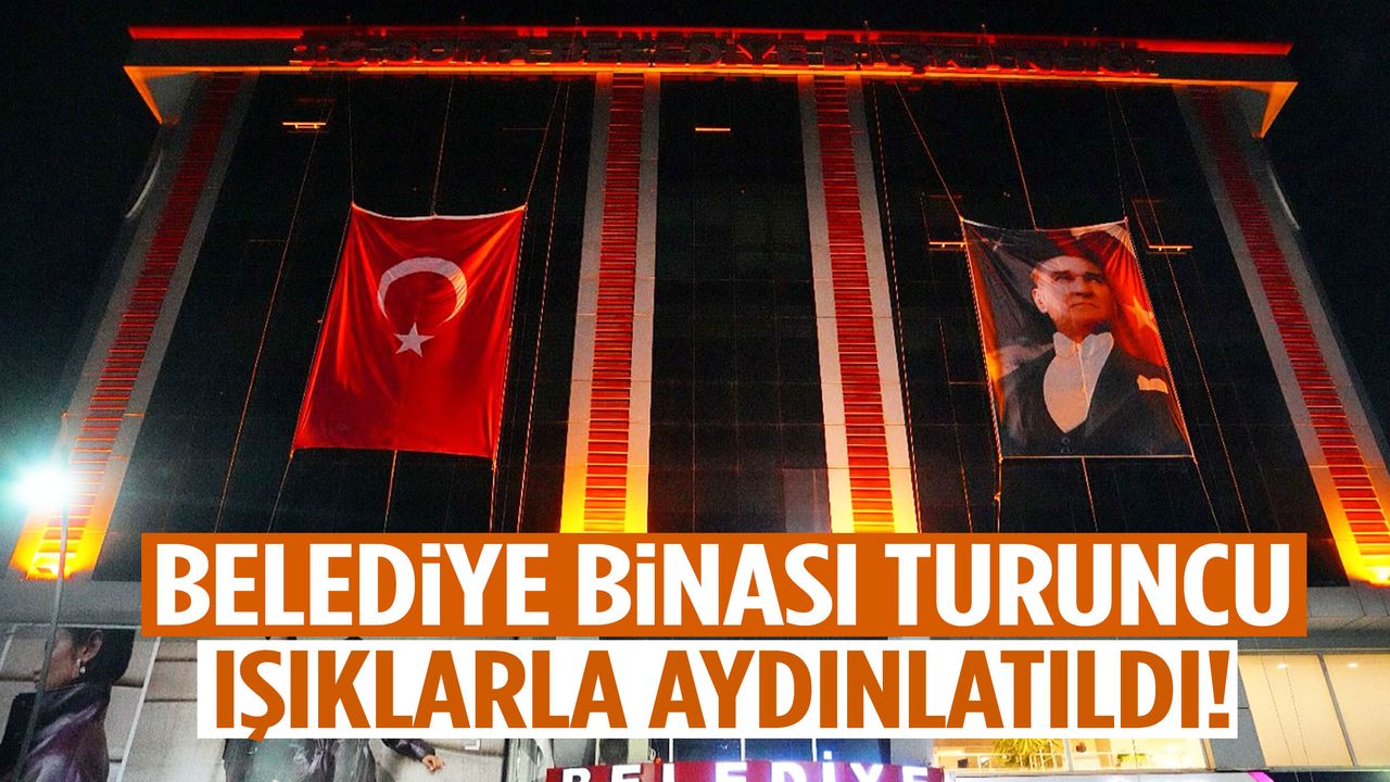 Görenler nedenini merak etti… Manisa’da belediye binası turuncuya büründü!