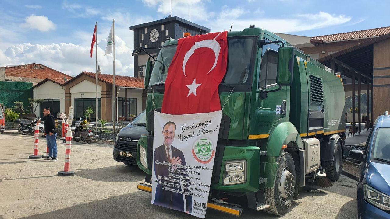 Demirci Belediyesi araç filosunu güçlendirdi