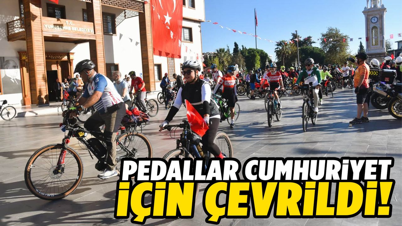 Pedallar Manisa’da cumhuriyet için döndü