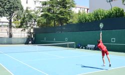 Manisa'da Tenis Turnuvası başladı