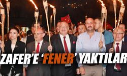 Zafer coşkusu Fener Alayı ile zirveye çıktı