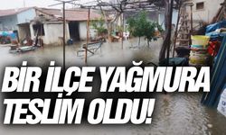Salihli'de 23 evi su bastı