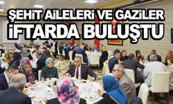 Manisa Valiliği, şehit aileleri ve gazileri iftarda ağırladı