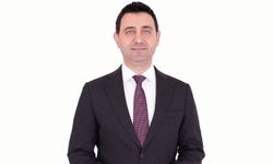CHP Bayraklı Belediye Başkan adayı İrfan Önal kimdir?
