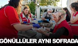 Türk Kızılay Manisa'dan gönüllülerine moral yemeği