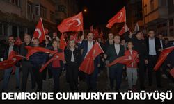 Demirci'de Cumhuriyet Yürüyüşü düzenlendi