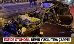 Ege’de otomobil demir yüklü tıra çarptı… Araç hurdaya döndü!