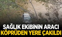 Sağlık ekibinin aracı köprüden yere çakıldı