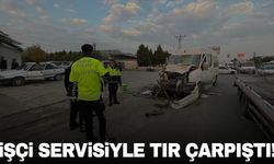 Şanlıurfa’da işçi servisi ile tır çarpıştı: 12 yaralı