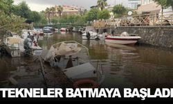 Tatil beldesi yağmura teslim… Balıkçı tekneleri batmaya başladı!