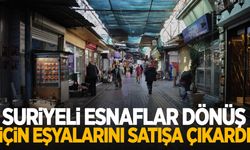 İzmir'de Suriyeli esnaflar dönüş için eşyalarını satışa çıkardı