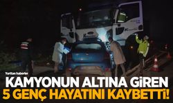 Parti dönüşü yarış yapan araç kamyonun altına girdi: 5 ölü