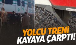 Yolcu treni kayaya çarptı!