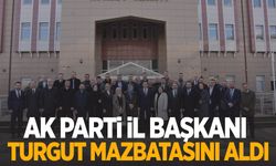 AK Parti Manisa İl Başkanı Süleyman Turgut mazbatasını aldı