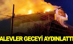 Ege’de yangın… Alevler geceyi aydınlattı!