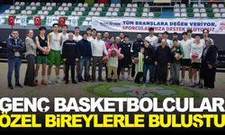 Manisa BBSK’nın U18’lerinden anlamlı etkinlik