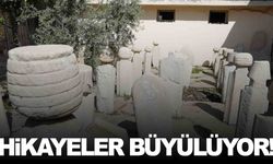 Manisa’da mezar taşlarına kazınan hayat hikayeleri büyülüyor!