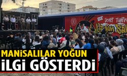 Tren garında tiyatro… Manisalılar yoğun ilgi gösterdi!