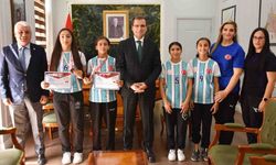 Salihlili güreşçilerden Kaymakam Güldoğan’a Ziyaret