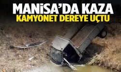 Manisa’da korkutan kaza… Kamyonla çarpışan kamyonet dereye uçtu: 3 yaralı
