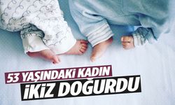 53 yaşında ikiz bebek dünyaya getirdi