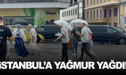 İstanbul’da yağmur etkisini gösterdi… Vatandaşlara şemsiye açtırdı!