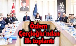 AK Parti’ye geçmişti… Özlem Çerçioğlu ilk toplantısını yaptı!