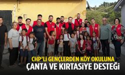 CHP’li gençlerden köy okuluna çanta ve kırtasiye desteği