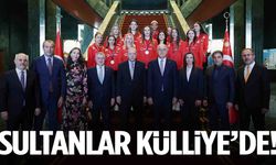 Cumhurbaşkanı Erdoğan Filenin Sultanları ile bir araya geldi