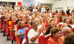 Yunusemre CHP Kongresinde bayrak değişimi