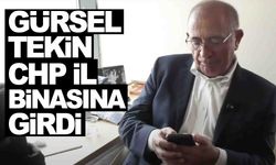 CHP İstanbul İl Başkanlığı önünde gerginlik: Gürsel Tekin binaya girdi