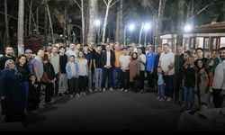 Yunusemre’nin U17’leri şampiyonluğu aileleriyle birlikte kutladı