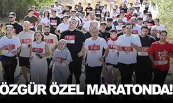 Özgür Özel CHP’nin 102. Yıl Koşusu’nu tamamladı