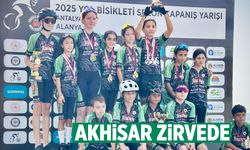 Akhisarlı pedallar zirvede