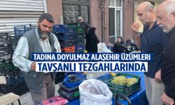 Alaşehir’den Kütahya’ya gelen üzümler pazarı renklendirdi!