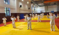 Manisa Salihli’de 250 judocu kemer sınavında ter döktü
