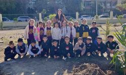 Ülkem Koleji öğrencileri geleceğe umut ekti