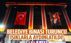 Görenler nedenini merak etti… Manisa’da belediye binası turuncuya büründü!