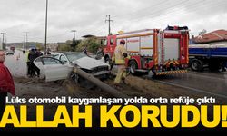 Manisa Kula’da korkutan kaza… Otomobil orta refüje çıktı!