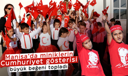 Manisalı öğrenciler Cumhuriyet coşkusunu yaşadı