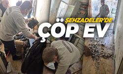 Şehzadeler'de çöp ev