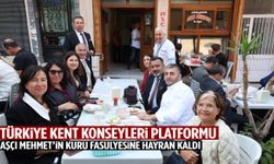 Türkiye Kent Konseyleri Platformu Aşçı Mehmet’in kuru fasulyesine hayran kaldı