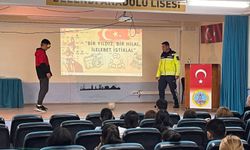 Manisa'da jandarmadan öğrencilere eğitim