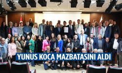 İYİ Parti Manisa’da yeni il başkanı Yunus Koca mazbatasını aldı