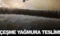 İzmir Çeşme sağanak yağışa teslim... Denizle kara birleşti!