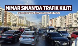Mimar Sinan'da trafik kilit