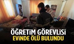 Sır olay! Öğretim görevlisi evinde ölü bulundu