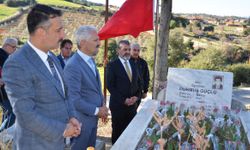 Uğurelli’den şehit öğretmen Durmuş Güçlü’nün kabrine ziyaret