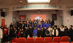 Yunusemre’de “Temiz Nefes Sağlıklı Gelecek” paneli düzenlendi